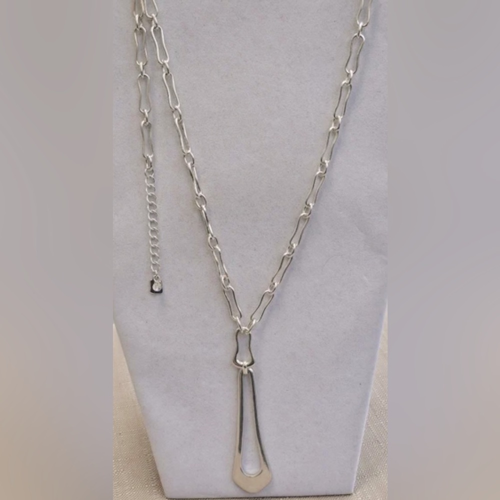 Robert Lee Morris RLM Soho Paper Clip Pendant Necklace